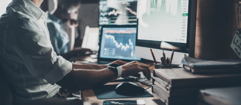 Turn to the Experts in Financial Services When Managing Your Funds
