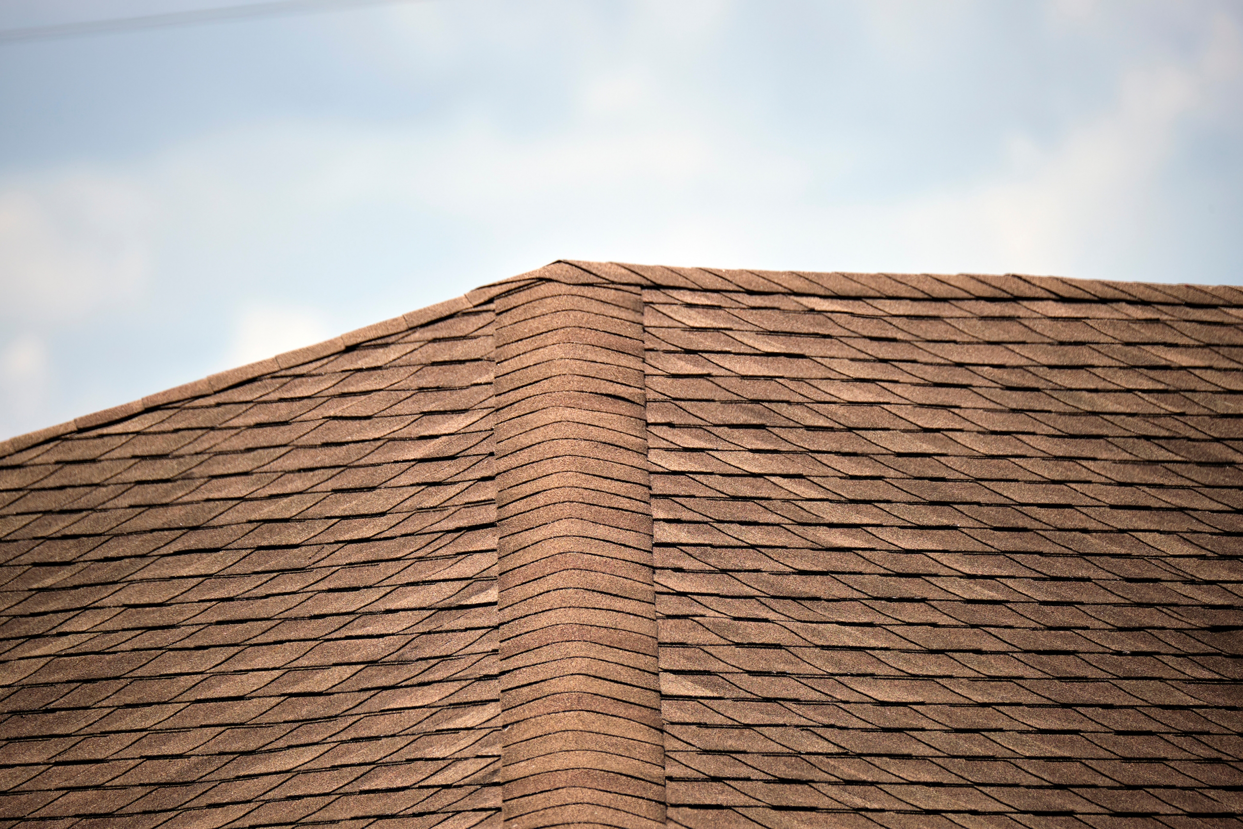 Hiring a Skilled Residential Roofer in Parker, CO, Makes it Easy to Solve Complicated Problems