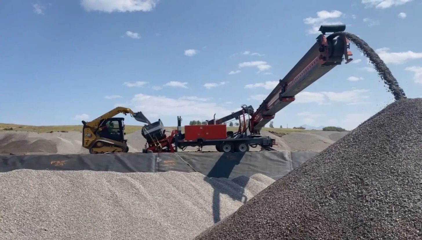 A Good Truck Conveyor is a Huge Help in Certain Situations